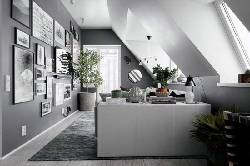 Интерьер мансарды в серых тонах Интерьер мансарды в серых тонах