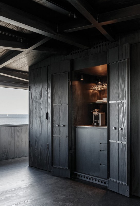 THE KRANE: Старый угольный кран в Копенгагене становится однокомнатным отелем на двоих THE KRANE: Старый угольный кран в Копенгагене становится однокомнатным отелем на двоих