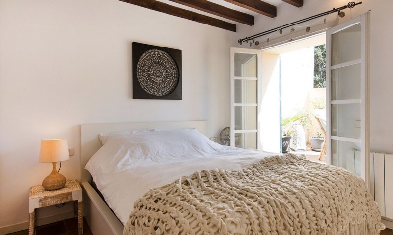 Двухкомнатная квартира с множеством очаровательных старинных деталей в городе Пальма-де-Мальорка