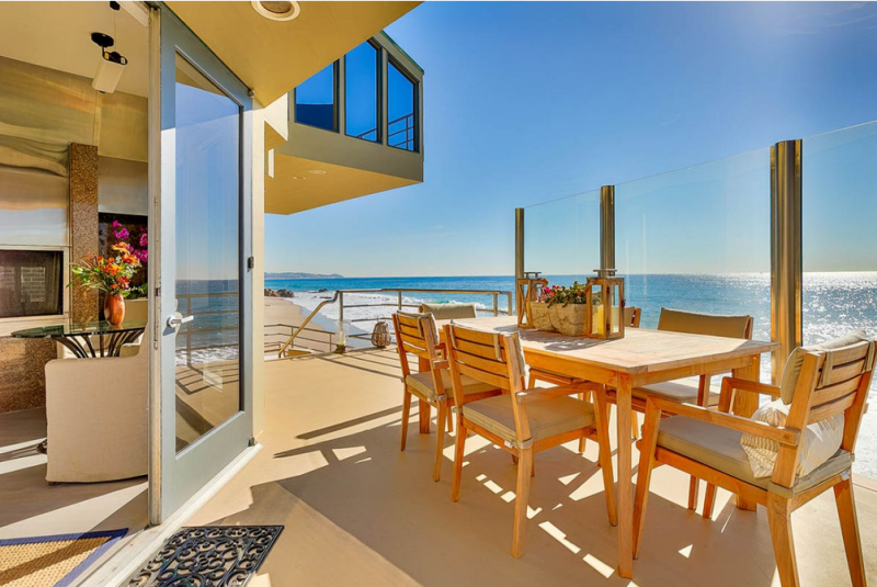 Пляжный дом в Малибу с панорамным видом на Тихий океан Пляжный дом в Малибу с панорамным видом на Тихий океан