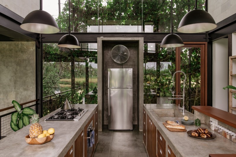 Вилла в стиле "лофт" с роскошным фоном тропических джунглей на Бали Вилла в стиле "лофт" с роскошным фоном тропических джунглей на Бали