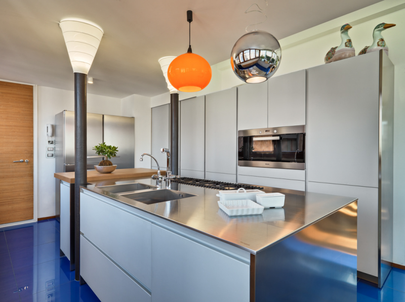 Яркие акцентные стены в интерьере пентхауса Яркие акцентные стены в интерьере пентхауса