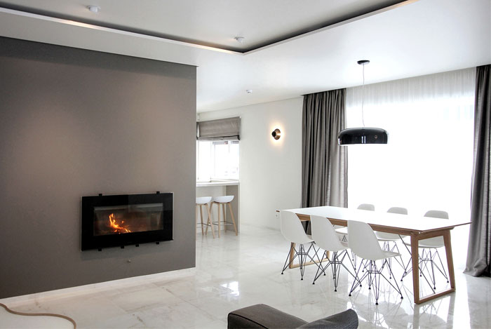 Минималистичный стиль и доминирующий белый цвет в интерьере дома в Клайпеде Минималистичный стиль и доминирующий белый цвет в интерьере дома в Клайпеде