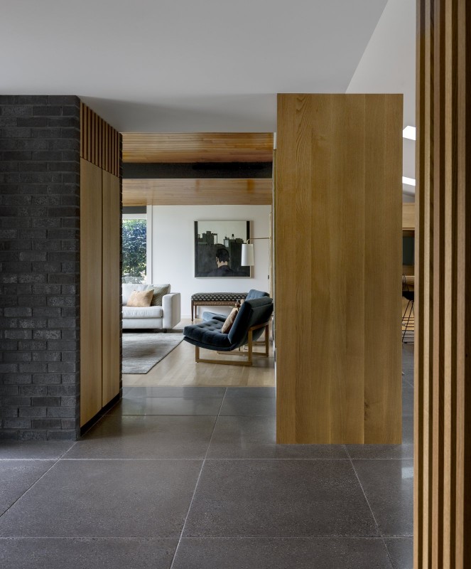 Полностью преобразованное ранчо середины ХХ века в Сиэтле