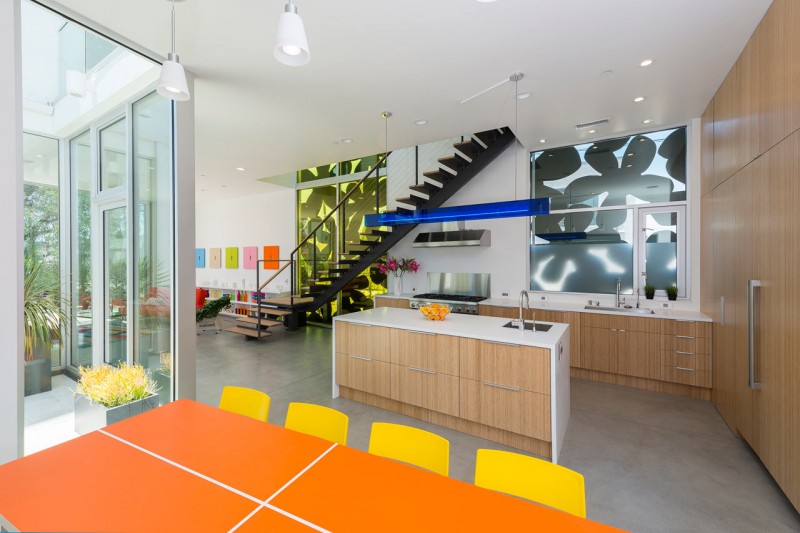 Резиденция в Калифорнии с фасадом из металлических цветов