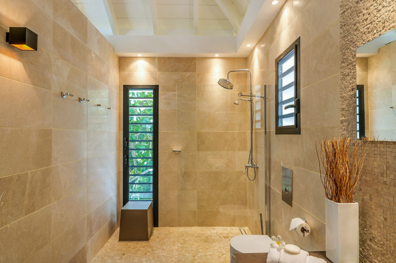 Современная вилла на скале с видом на море в Сент-Бартелеми