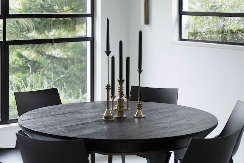 Монохромный интерьер квартиры в Тель-Авиве