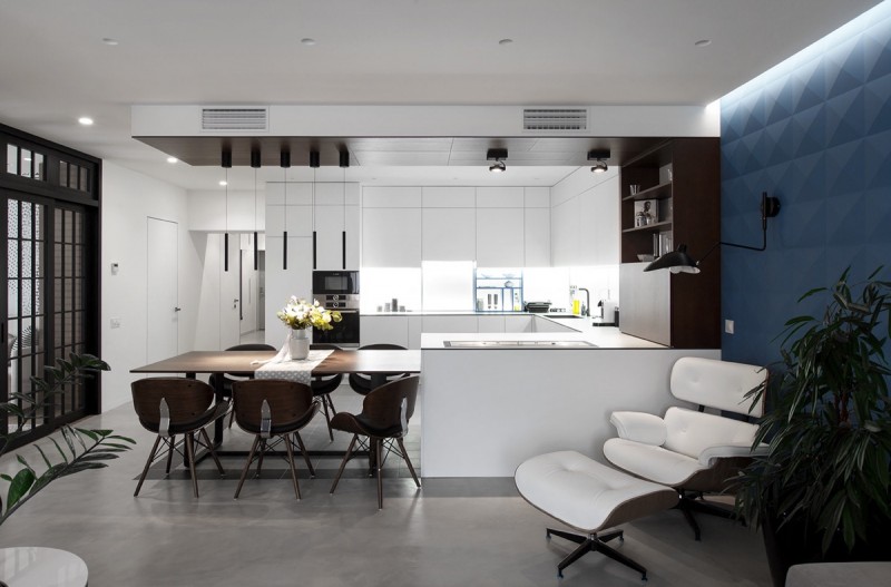 Благородный синий цвет в интерьере