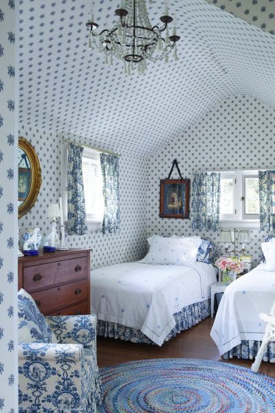 Более 40 примеров дизайна, ориентированного на различные оттенки синего