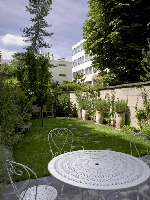 Дом галериста Марии Эрлингсен на окраине Парижа