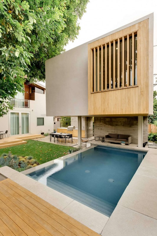 Дом с бассейном в Калифорнии