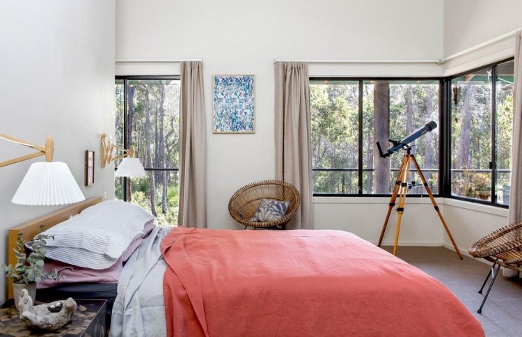 Коттедж, построенный в лесу, в Йоллингап, Австралия Коттедж, построенный в лесу, в Йоллингап, Австралия