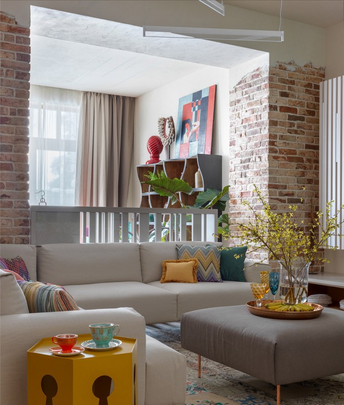 Красочный причудливый интерьер в таунхаусе Красочный причудливый интерьер в таунхаусе