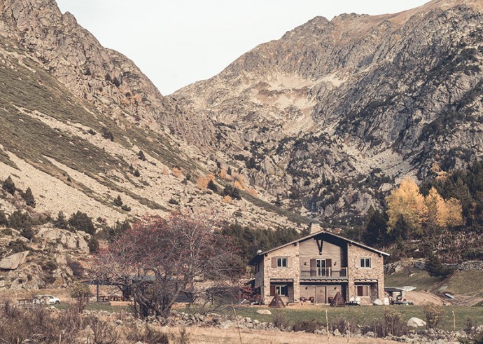 Отель Ovella Negra в горах Андорры, в Пиренеях