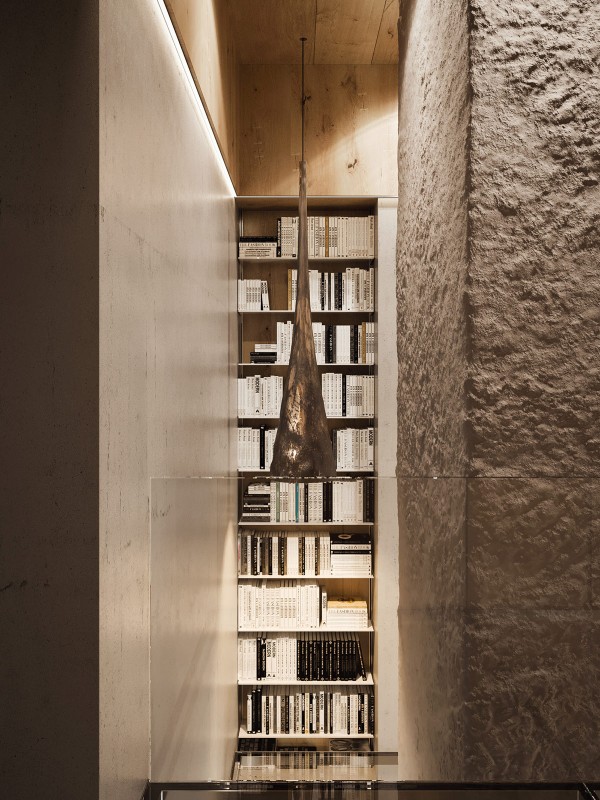 Четырехуровневая квартира, расположенная в небоскребе в центре Киева Четырехуровневая квартира, расположенная в небоскребе в центре Киева