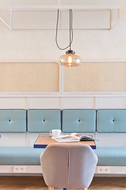 Яркое уютное кафе в Сопоте, Польша