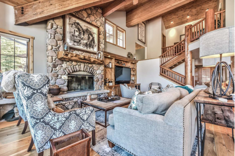 Сводчатое современное шале в штате Юта Сводчатое современное шале в штате Юта