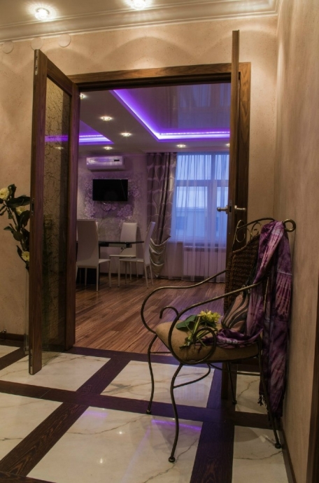 Уютный интерьер и теплая атмосфера в квартире площадью 120 кв.м. в Санкт-Петербурге
