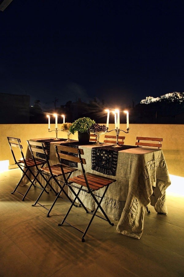 Дом в Греции с видом на Акрополь.