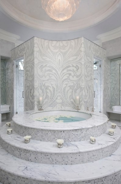 Интерьерный тренд: мозаика в ванной