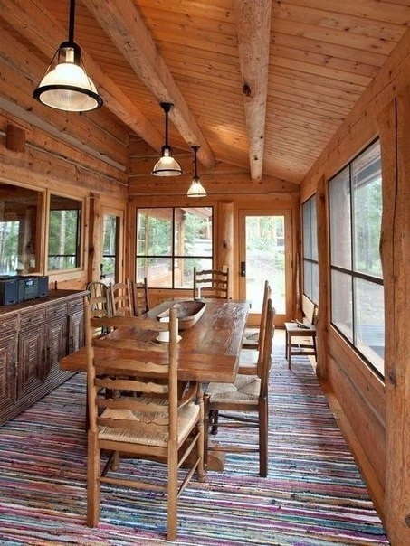 Уютный деревянный домик