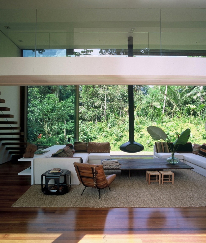 Особняк в тропическом лесу Бразилии от студии дизайна Arthur Casas