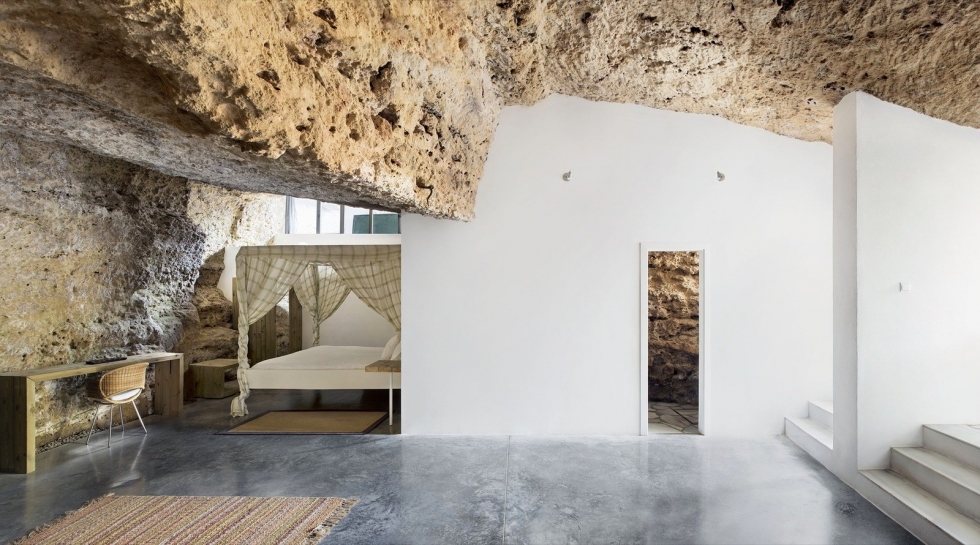 Дом в пещере в Испании
