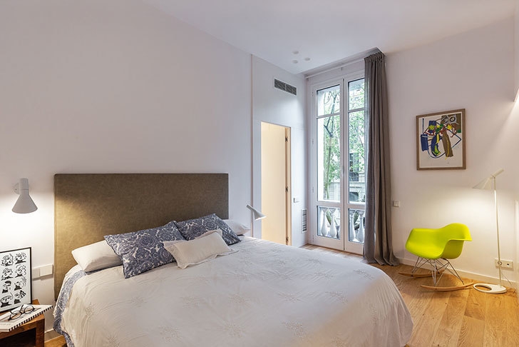 Нежная минималистичная квартира в Барселоне (90 кв. м)