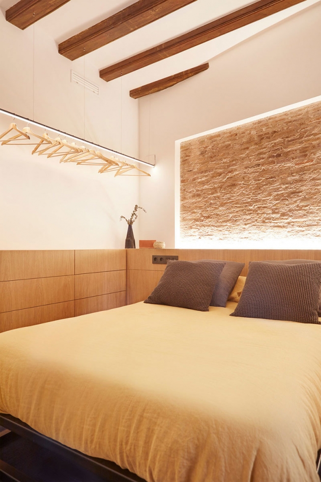 Испанский интерьер в его лучшем виде: обновленная квартира в Барселоне
