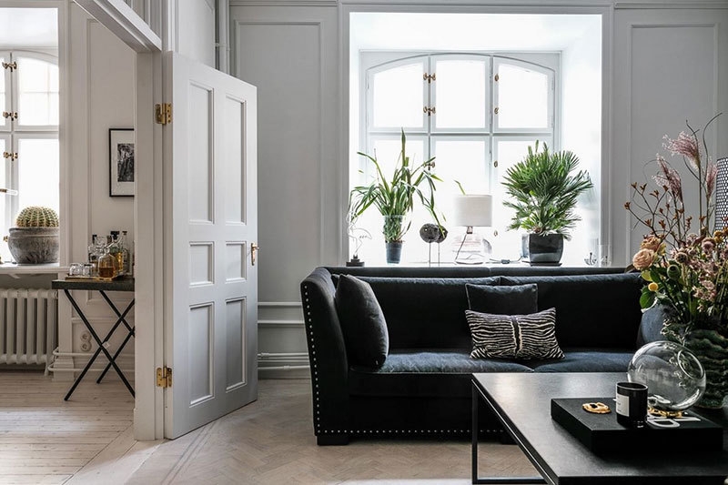 Экстравагантные детали в интерьере эелегантной квартиры в Швеции