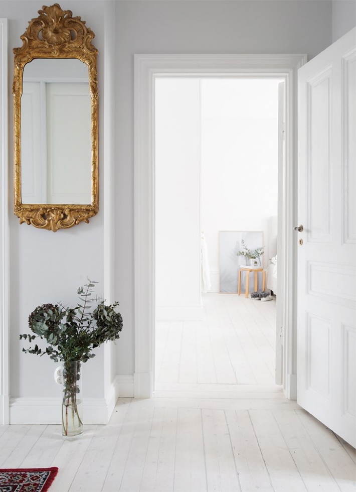 Очаровательная белая квартира в Стокгольме