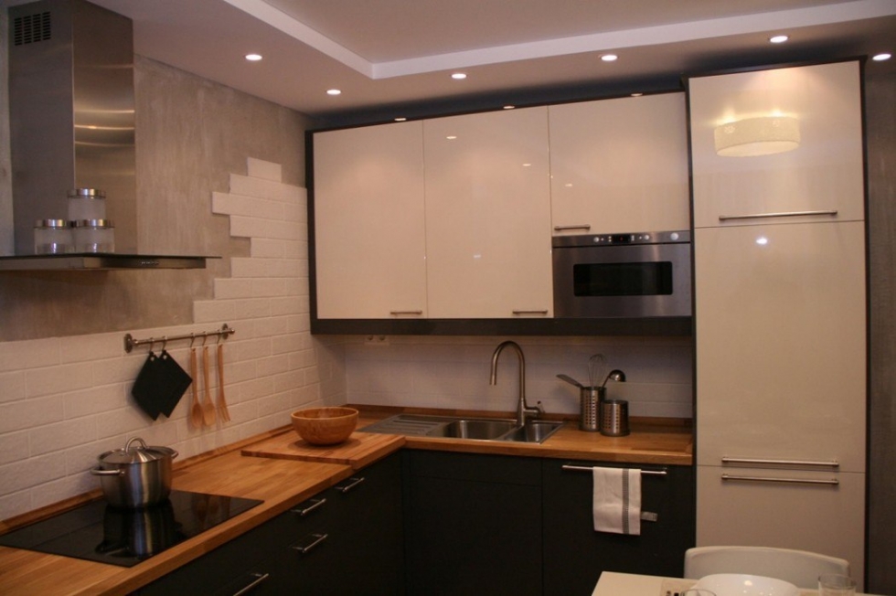 Современный дизайн кухни 19 кв. м 