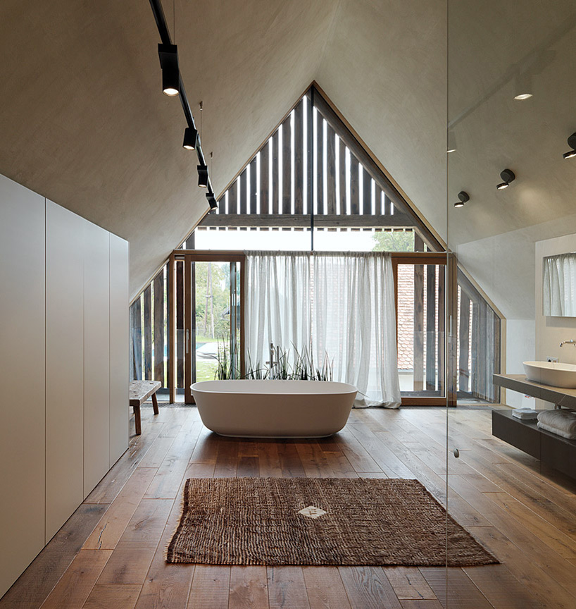 Бывший сарай в Австрии, преобразованный Gangoly & Kristiner Architekten в ультрасовременный дом Бывший сарай в Австрии, преобразованный Gangoly & Kristiner Architekten в ультрасовременный дом