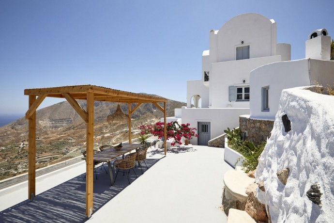 Дом для отдыха на острове Санторини, Греция