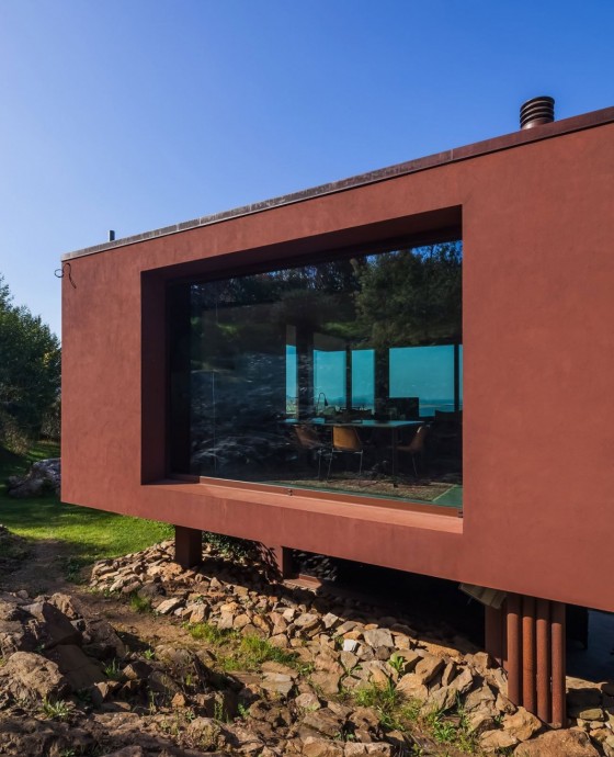 Просторный дом с панорамными окнами в Каминье, Португалия