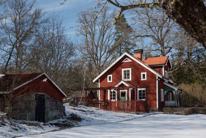 Дом 1918 года постройки у озера Ельмарен в шведской провинции Сёдерманланд