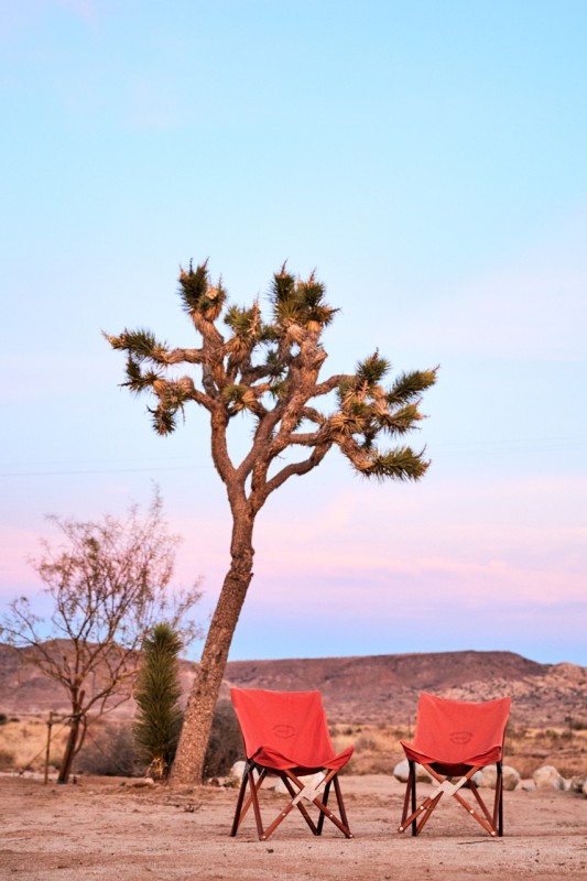 Мотель Pioneertown напротив одноимённой съёмочной площадки, основанной в 1946 году