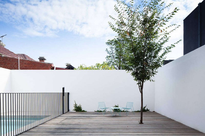 Современный двухэтажный дом в стиле "минимализм"