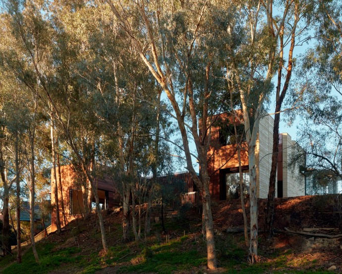 Дом на берегу ручья в Виктории, Австралия