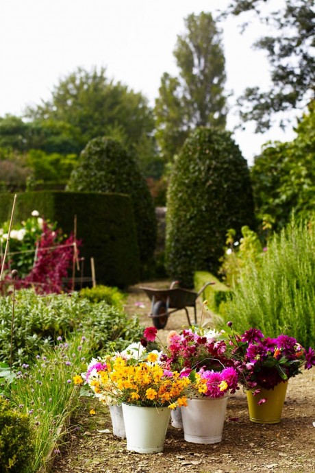 Поместье садовода и владелицы компании The Land Gardeners Бриджит Элворти в Оксфордшире