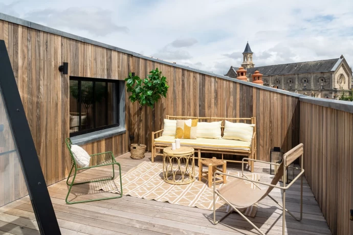 Квартира с террасой в Бордо Квартира с террасой в Бордо