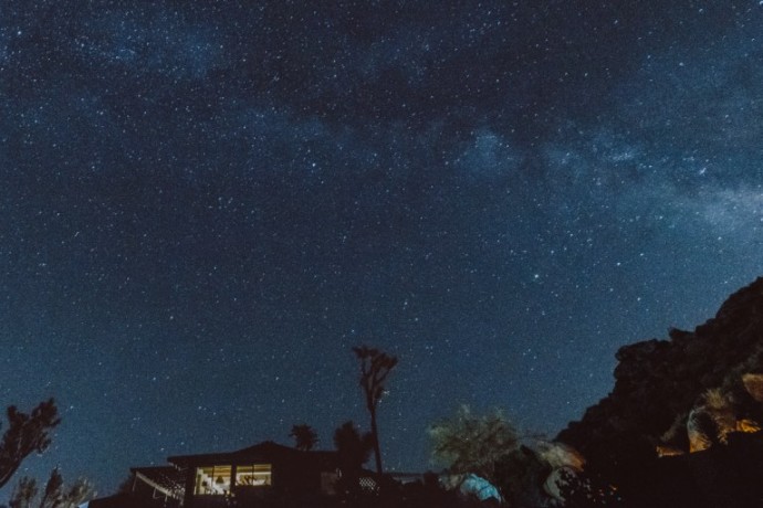 Минималистичный дизайн виллы в калифорнийской пустыне