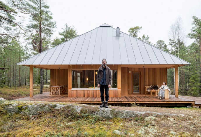 Загородный дом дизайнеров Кристиана и Руксандры Халлероэд на шведском острове Блидё