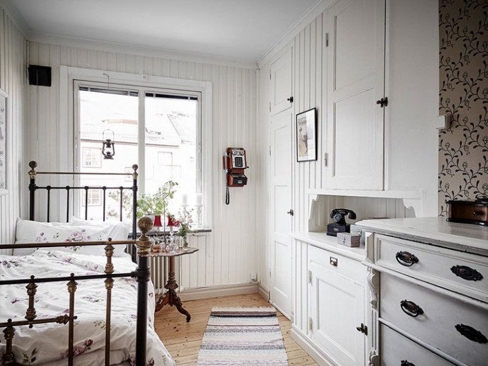 Интерьер с винтажными элементами квартиры в Швеции