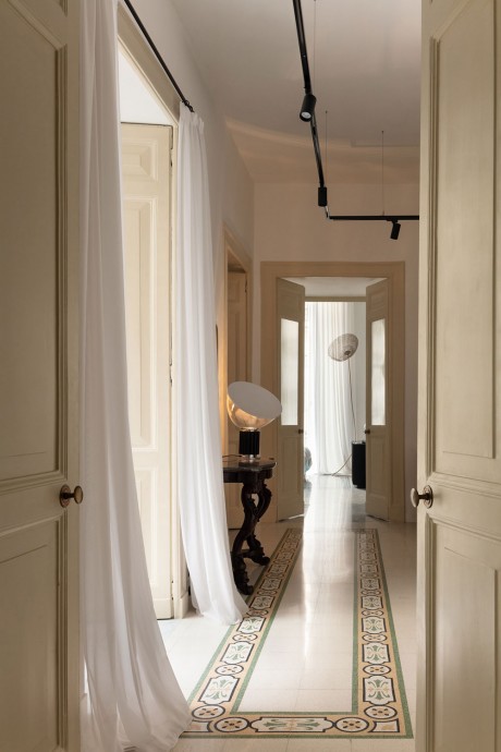 Квартира в палаццо XIX века в Неаполе, Италия