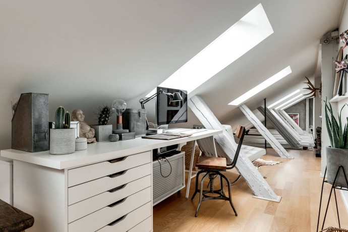 Мансардная квартира-лофт площадью 150 м2 в Стокгольме