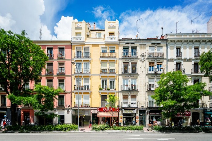 Апартаменты в историческом здании в центре Мадрида