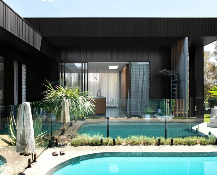 Дом дизайнера Симоны Кира в Берли-Уотерс, Квинсленд, Австралия