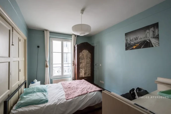 Двухуровневая квартира в Париже