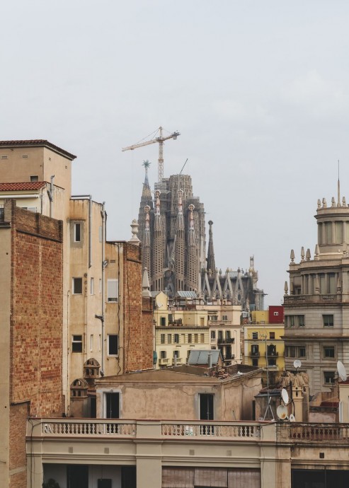 Квартира с видом на собор Саграда Фамилия в Барселоне (60 м2)